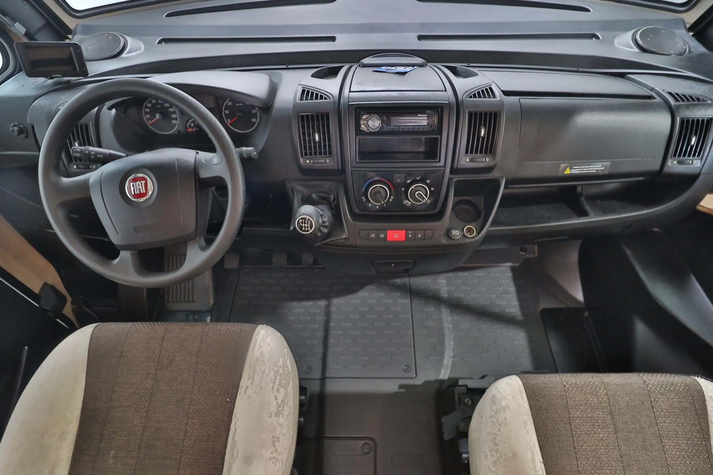 PILOTE Aventura G 740